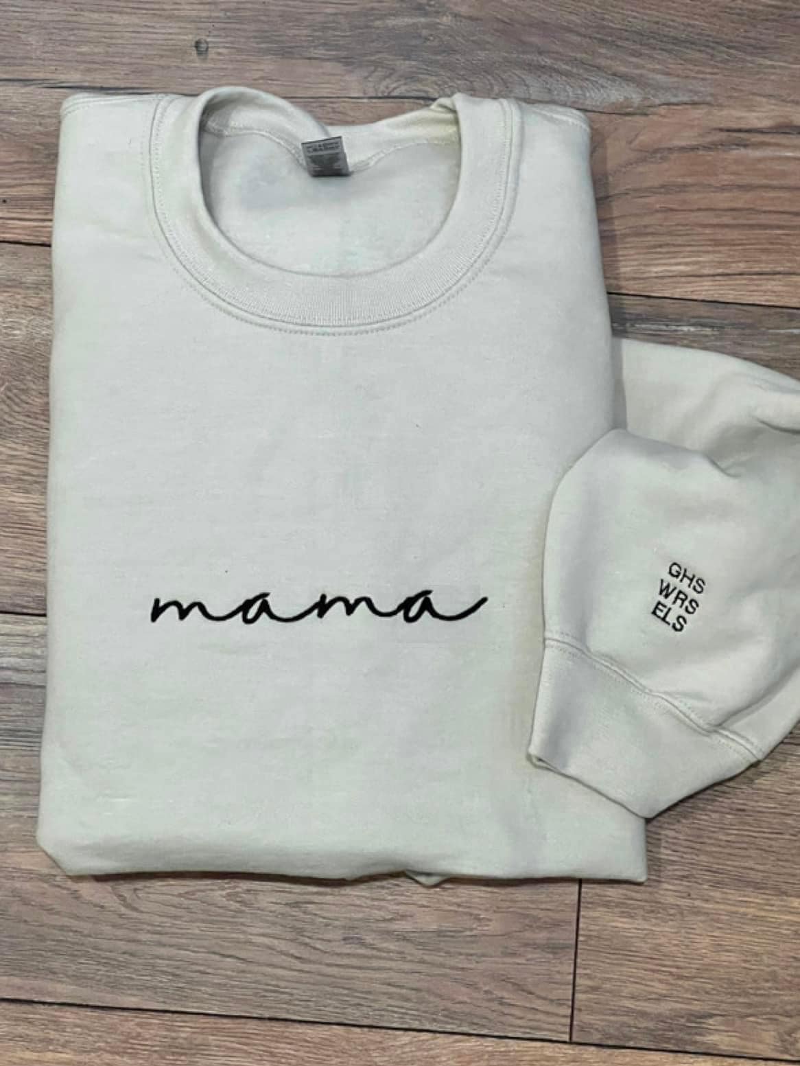 Mama (Embroidery)