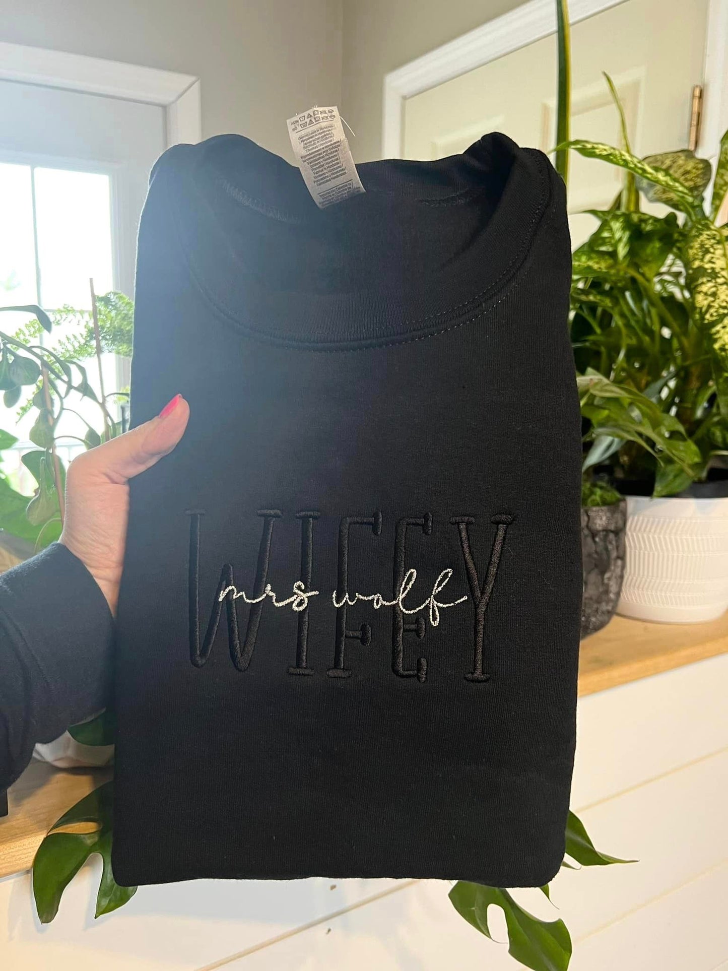 Mama (Embroidery)